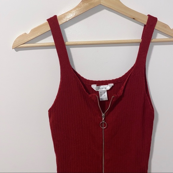 Zip Up Tank Top - Picture 2 of 3